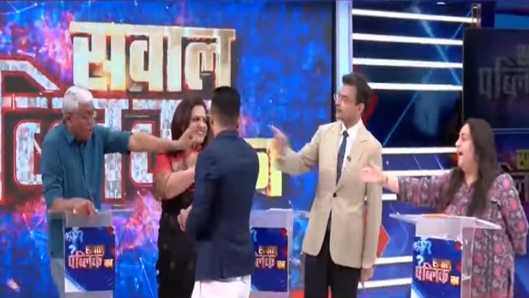 ‘दो कौड़ी का आदमी… 10 वोट नहीं ले पाया’ : लाइव शो में आनंद रंगनाथन ने लगाई ‘पत्रकार’ आशुतोष को फटकार, बोले- चिल्लाओ मत, मैं तुम्हारा पिता नहीं