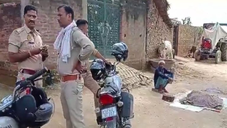 नईम ने अपनी की बेटी की गर्दन पर गँड़ासे से किया ताबड़तोड़ वार, जब तक मर नहीं गई तब तक मारता रहा: हाथ-पाँव से लेकर काट डाले शरीर के कई अंग