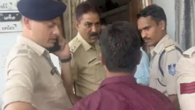 कोचिंग सेंटर की आड़ में ईसाई धर्मान्तरण की साजिश, पिकनिक के बहाने बुलाते थे: बैतूल में महिला टीचर और पादरी समेत 3 को पुलिस ने पकड़ा