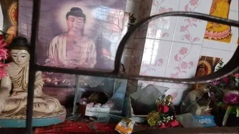 200 घरों-दुकानों में मुस्लिम भीड़ ने लगाई आग, 3 को मौत के घाट उतारा: बांग्लादेश में फिर हिन्दुओं और बौद्धों पर हमले की खबर, अपराधी की मौत पर भड़के इस्लामी कट्टरपंथी