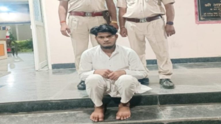टॉफी खिलाने के बहाने मौलवी ने 5 साल की बच्ची का मस्जिद में किया रेप, अम्मी के आते ही हुआ फरार: राजस्थान का मामला, अलवर पुलिस ने असजद खान को पकड़ा