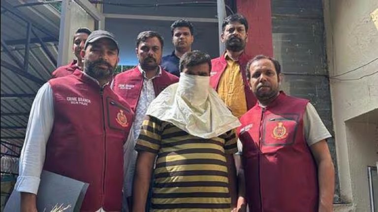 है 10वीं पास, पर महिलाओं को फँसाने के लिए कभी सैन्य अधिकारी तो कभी व्यापारी बन बन जाता था अयूब खान, 50+ महिला शिकार: जज तक आ गईं झांसे में