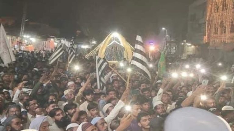 जो डॉक्टर बीमारों को देता था जिंदगी, उसे इस्लामी कट्टरपंथ ने मुर्दा बना सड़क पर फूँक दिया: ‘ईशनिंदा’ ने पाकिस्तान में ली एक और जान, हत्या के पीछे बताया जा रहा पुलिस का भी हाथ