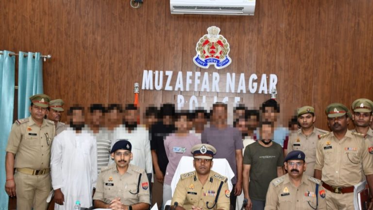 मुजफ्फरनगर दंगा में AIMIM के 3 नेताओं सहित 19 गिरफ्तार, मुस्लिम भीड़ ने की थी पत्थरबाजी: अखिल त्यागी के विरोध में लगाए थे ‘सर तन से जुदा’ के नारे