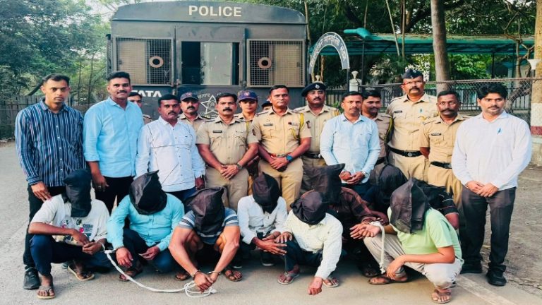 पुणे के एक गाँव को बांग्लादेशियों ने बना रखा था ठिकाना, फर्जी दस्तावेजों के साथ 21 गिरफ्तार: त्रिपुरा में 3 रोहिंग्या पकड़े गए, जा रहे थे हैदराबाद