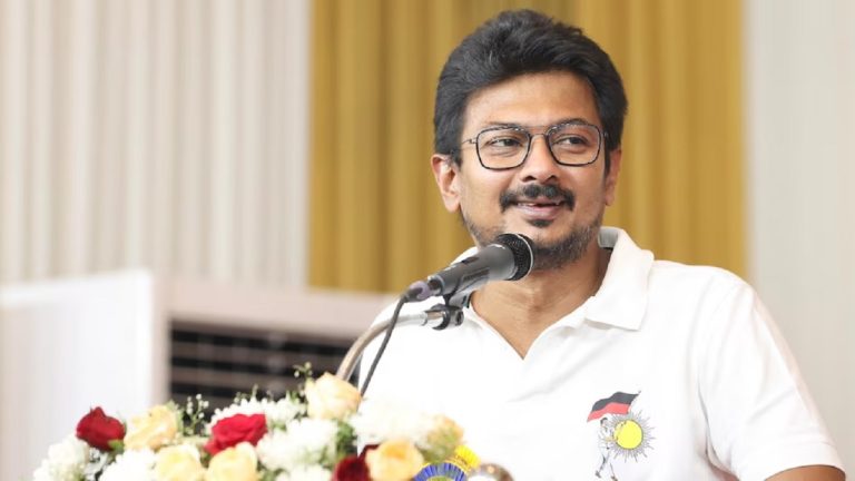 हिंदू विरोधी बयान पर माफी माँगने से तमिलनाडु के डिप्टी CM उदयनिधि स्टालिन ने किया इनकार, कहा था- सनातन डेंगू-मलेरिया की तरह, इसे खत्म करना होगा