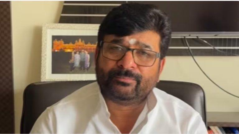 कॉन्ग्रेस MLA विनय कुलकर्णी पर रेप का केस, पीड़िता बोली- नंगा होकर करते थे वीडियो कॉल, गुंडों को भेजकर धमकाते थे: कर्नाटक का मामला