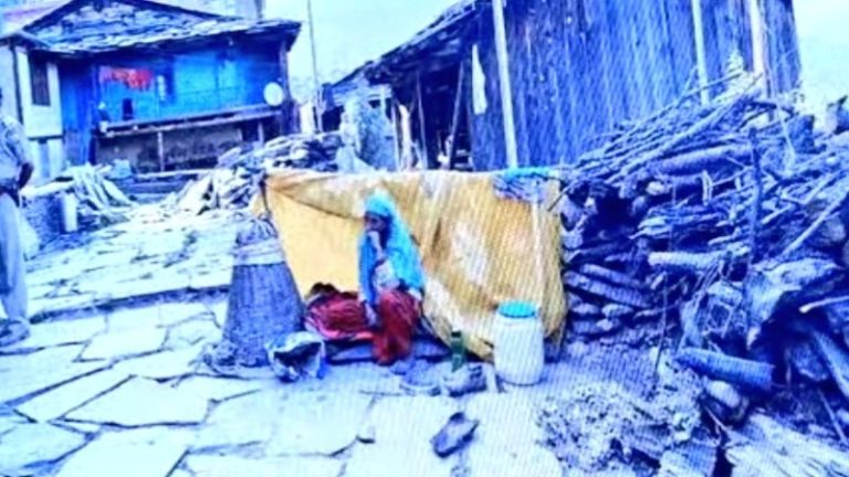 टेंट में महिला, 5 दिन घर नहीं जा सकती क्योंकि चल रही माहवारी: जानिए सुप्रीम कोर्ट के जज ने क्यों दिखाई 2023 की तस्वीर, क्यों कहा- सिर्फ दिल्ली-मुंबई ही भारत नहीं