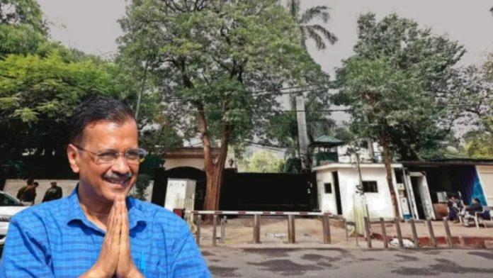 अरविंद केजरीवाल और उनका शीश महल