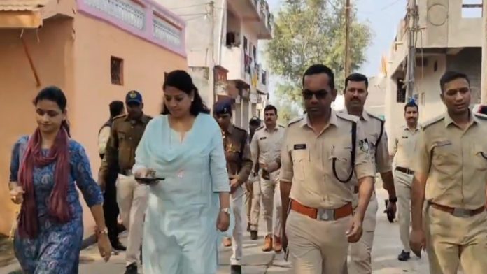 बुरहानपुर दरगाह समाधि पथराव