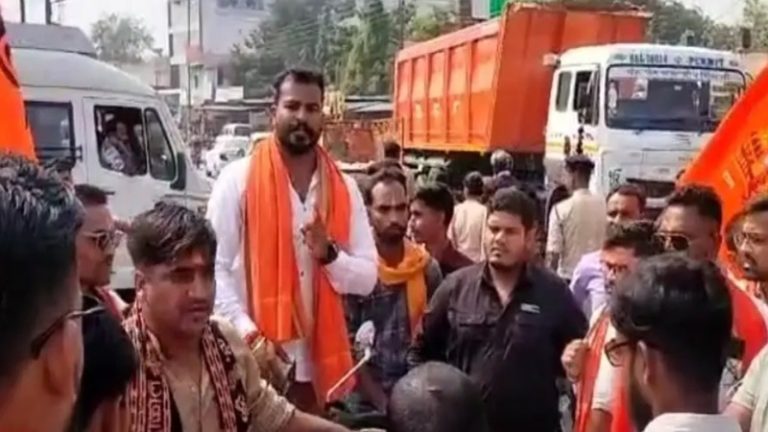 ST समाज का ‘प्रार्थना घर’ के नाम पर चर्च का उद्धाटन, बिशप के साथ कॉन्ग्रेस MLA भी थे: हिंदू संगठनों ने किया हनुमान चालीसा पाठ तो भागे