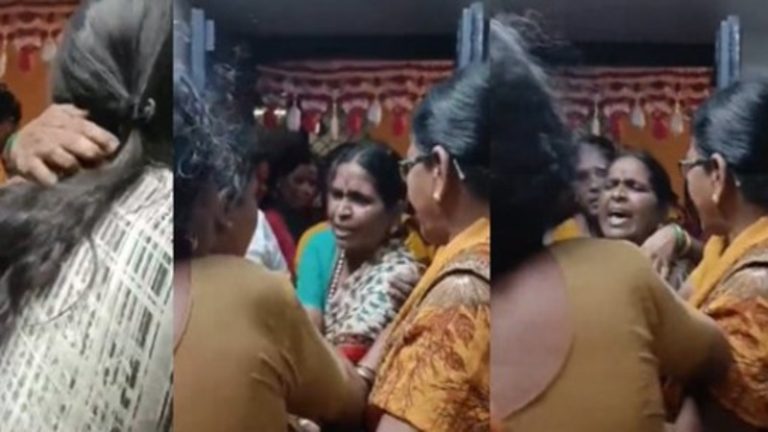 भीड़ ने घर में घुस माँ-बेटी को पीटा, फाड़ दिए कपड़े… फिर भी 2 दिन तक पीड़िताओं की कर्नाटक पुलिस ने नहीं सुनी: Video वायरल होने पर दर्ज किया केस