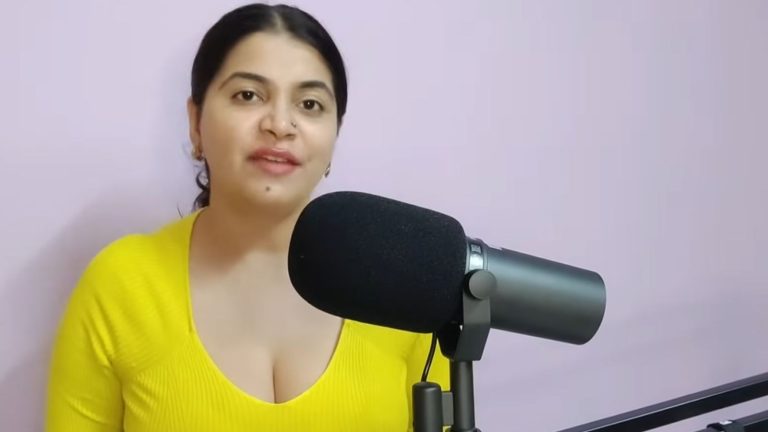 रोज हिंदुत्व को गरियाती है ‘मेकअप इतिहासकार’, एक दिन हिजाब पर मुँह खोला तो पिल पड़े इस्लामी कट्टरपंथी: लिबरल नहीं आए बचाने, कान पकड़ बोली- बोलने से पहले 2 बार सोचूँगी
