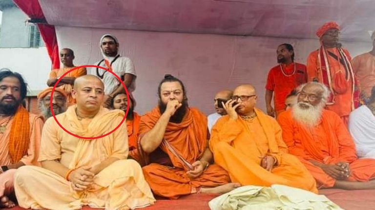 कौन हैं संत चिन्मय कृष्ण दास प्रभु जिन्हें बांग्लादेश ने ‘देशद्रोह’ में किया गिरफ्तार, रिहाई की माँग कर रहे हिंदुओं पर भी हमला: इस्कॉन ने कहा- दखल दे भारत
