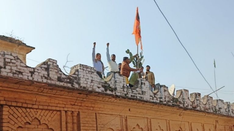 चौकीदार बनकर आए वाजिद अली ने हड़पा पूरा मंदिर, मूर्तियाँ गायब करवाकर पूजा बंद करवाई: 150 साल पुराना श्रीगंगा महारानी मंदिर 50 साल बाद कब्जा मुक्त हुआ, फिर गूँजेगी शंखध्वनि