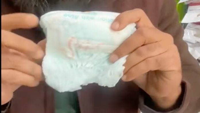 डायपर को लेकर वीडियो वायरल