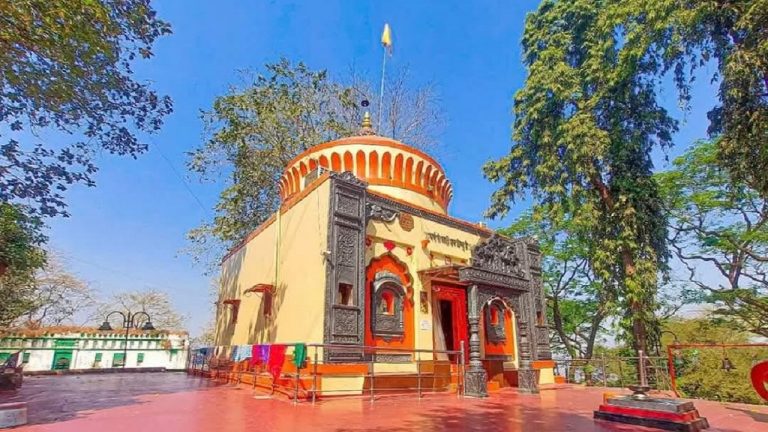 दुर्गाडी किला महाराष्ट्र सरकार की, मस्जिद पर वक्फ बोर्ड के दावे को कोर्ट ने नकारा: बोली एकनाथ शिंदे की शिवसेना- दुर्गा माता की जय, यहीं से छत्रपति शिवाजी ने शुरू किया था नौसैनिक अभियान