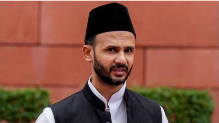 संभल सांसद जियाउर्रहमान बर्क पर बिजली चोरी की FIR: मीटर रीडिंग लेने आए अधिकारियों को परिजनों ने धमकाया, कहा- सपा सरकार आने पर तुम्हें और तुम्हारे परिवार को देख लूँगा