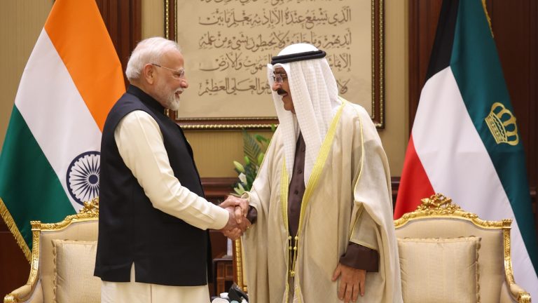 PM मोदी को मिला कुवैत का सर्वोच्च नागरिक सम्मान ‘द ऑर्डर ऑफ मुबारक अल कबीर’ : जानें अब तक और कितने देश प्रधानमंत्री को दे चुके हैं अवार्ड