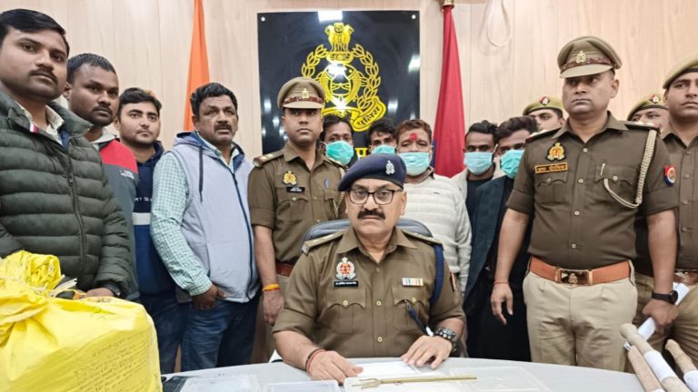 माथे पर तिलक और हाथ में त्रिशूल, हिंदू-गोरक्षक बनने का नाटक कर उमर गैंग करता था गोतस्करी-गोहत्या: UP पुलिस ने पैर में गोली मार कर पकड़ा