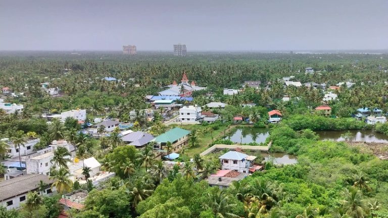 वक्फ बिल का विरोध कर रहा ईसाई सांसदों का समूह, केरल में बिल पास होने के लिए चर्चों में हो रही प्रार्थना: पीड़ित बोले- हमने रेत भरकर रहने लायक बनाया, वे कर रहे दावा