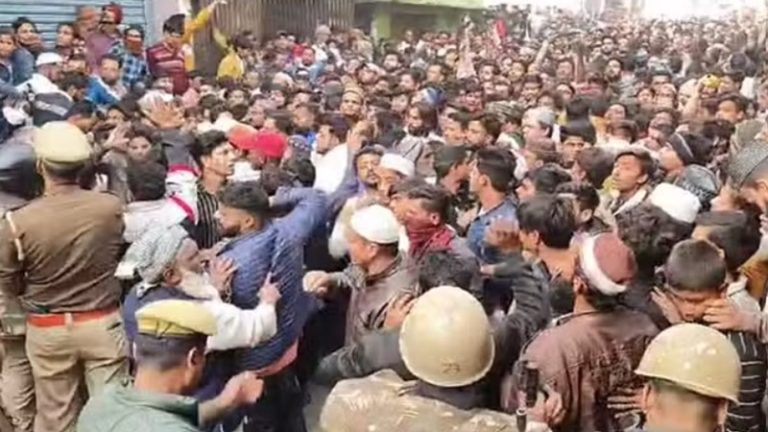 संभल में हिंसा से पहले आसपास के जिलों से बुलाए गए थे मदरसा छात्र, पुलिस को ‘पत्रों’ से मिली जानकारी: उपद्रवियों के खिलाफ नए एंगल से जाँच शुरू, SP बोले- किसी को बख्शा नहीं  जाएगा