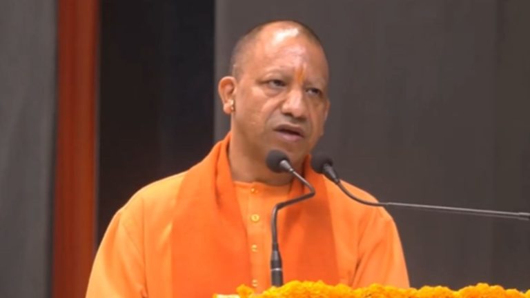 मस्जिद नहीं ‘विवादित ढाँचा’ कहो, सनातन प्रतीकों की होने दो वापसी: संभल मामले पर CM योगी की टो टूक, बोले- हिंदुओं की मानी जाएँ माँगें
