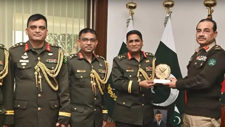 54 साल बाद ढाका पहुँचा ISI चीफ, PAK से साठगाँठ देख भारत सतर्क: कहा- ‘सभी गतिविधियों पर हमारी नजर, कार्रवाई से पीछे नहीं हटेंगे’