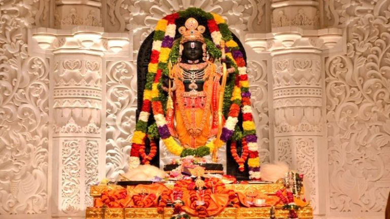 50 क्विंटल फूलों से सजा राम मंदिर, 56 प्रकार के भोग लगे: अयोध्या में रामलला की प्राण-प्रतिष्ठा के 1 साल पूरे, हुई 3 दिवसीय उत्सव की शुरुआत
