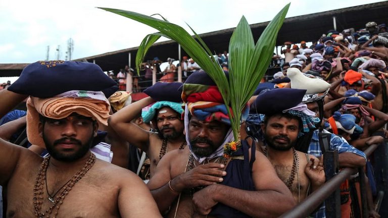 ‘ब्राह्मणवादी सोच है मदिरों में दर्शन के समय कमीज नहीं पहनना’: केरल में हिंदू आस्था पर प्रहार के लिए ‘सुधारक मठ’ और वामपंथी सरकार ने मिलाए हाथ