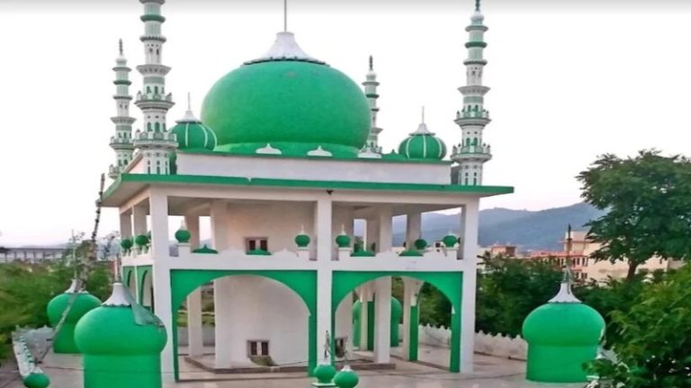 जामिया मस्जिद हिंदू विरोधी गतिविधियों का अड्डा, हिमाचल की महिलाओं को बड़ी संख्या में ले गए बाहरी मुस्लिम… सरकार को बंद कर देना चाहिए: अल्पसंख्यक कल्याण परिषद अध्यक्ष एसएनए गिलानी
