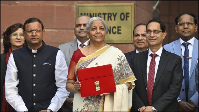 किसान से लेकर डिलिवरी बॉय तक, मिडिल क्लास से लेकर MSME तक… सब हुए बम-बम: जानिए बजट की महत्वपूर्ण बातें, किस वर्ग को क्या मिला; कैसे शिक्षा-इन्फ्रा पर दिया जोर