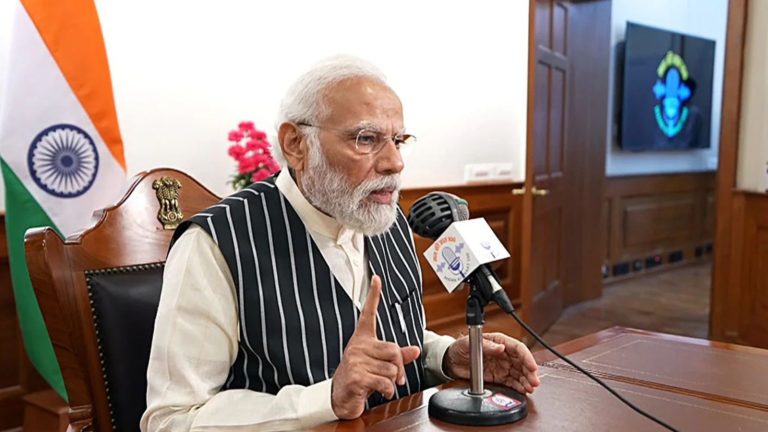 युवाओं-बच्चों को PM मोदी ने दिया ‘एक दिन वैज्ञानिक वाला’ मंत्र, कहा- बोर्ड परीक्षा का न लें स्ट्रेस: ‘मन की बात’ में मोटापा कम करने पर भी बात