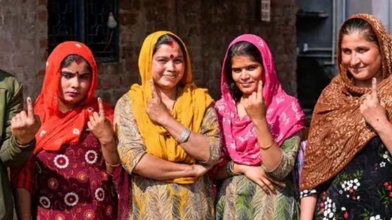 ‘केजरीवाल को देख लिया है हमने… अब BJP आए’: पाकिस्तानी हिंदुओं ने पहली बार दिल्ली चुनाव में डाला वोट, CAA से मिली है भारत की नागरिकता