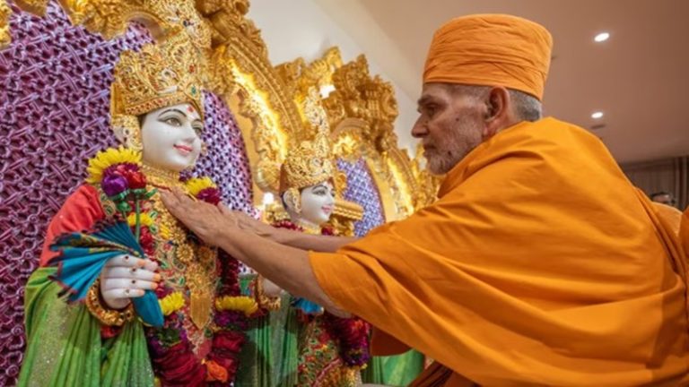 जिस देश में 2% से भी कम हिंदू, वहाँ 14.5 एकड़ में फैले मंदिर का हुआ उद्घाटन: दक्षिण अफ्रीका में आकार लेने वाले धर्म स्थल के बारे में जानिए सब कुछ