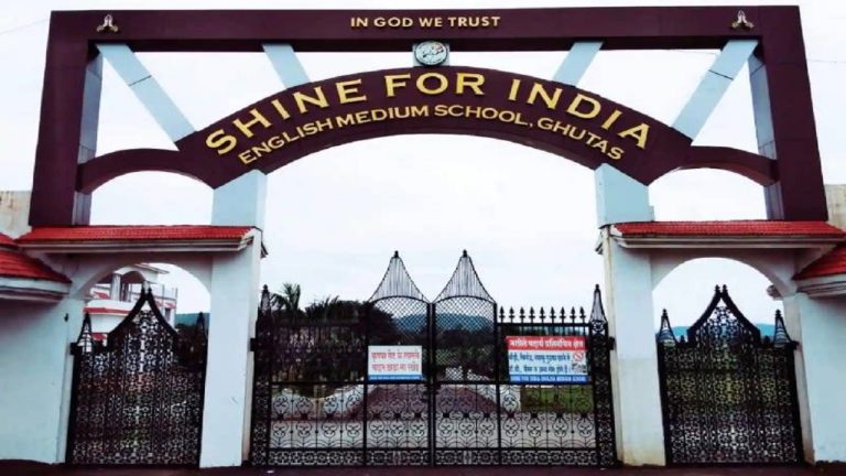 ईसाई धर्मांतरण के लिए ST बच्चों का हो रहा ब्रेनवॉश, MP के मंडला में बाल आयोग को SFI स्कूल के अवैध हॉस्टल से मिले 48 बच्चे: छात्रों का लक्ष्य- पास्टर और सिस्टर बनना, फंडिंग पर सवाल
