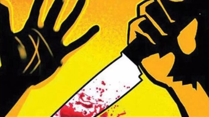 लखनऊ में सिरफिरे युवक ने दो युवकों पर किया जानलेव हमला