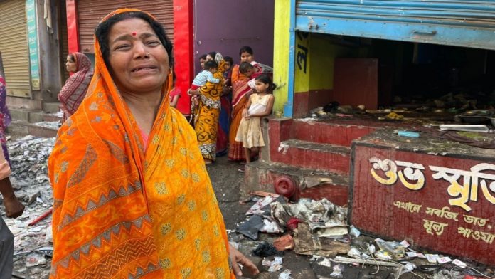 बंगाल के शमशेरगंज में हिंदुओं की दुकानों को बनाया निशाना