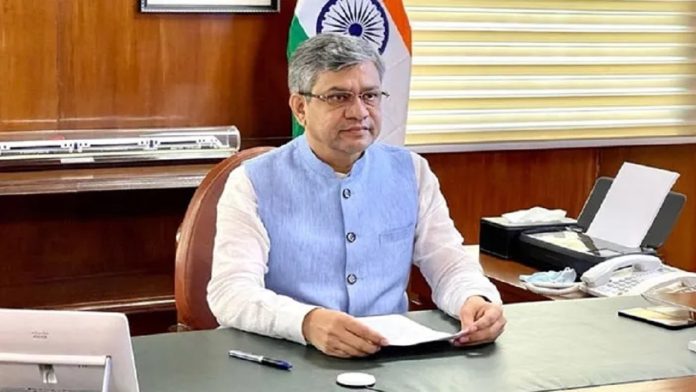 केंद्रीय सूचना और तकनीक मंत्री अश्विनी वैष्णव