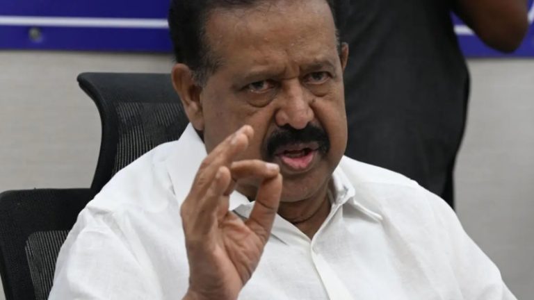सीधा या लेटा… ‘हिंदू तिलक’ की तुलना सेक्स पोजिशन से: DMK मंत्री ने महिलाओं के सामने दिया विवादित उदाहरण, पार्टी ने उपमहासचिव पद से हटाया पर मंत्री अब भी