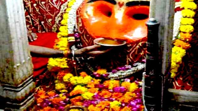 काल भैरव की मूर्ति