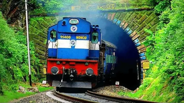 Country's first train ATM in Panchvati Express