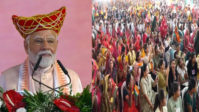 भोपाल में प्रधानमंत्री नरेंद्र मोदी