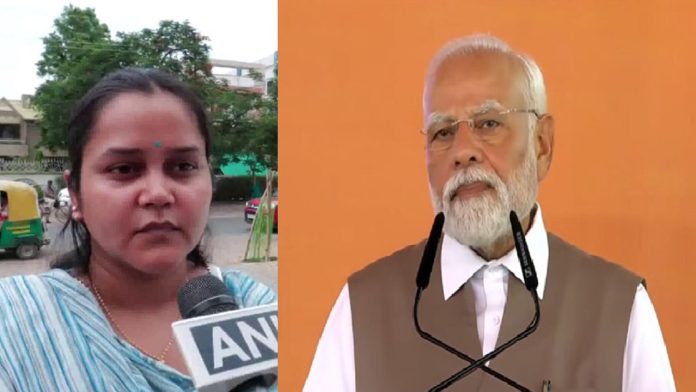 कानपुर में पीएम मोदी ने शुभम के परिजनों से की मुलाकात