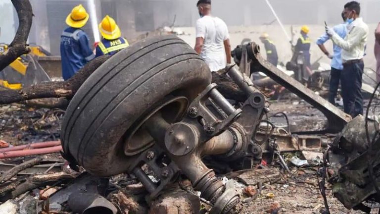 अहमदाबाद प्लेन क्रैश में 204 शव बरामद, DNA टेस्ट के बाद होगी मृतकों की पहचान: पक्षी टकराने से घटना की जताई जा रही आशंका, यूरोपीय संघ और किंग चार्ल्स-III समेत कई नेताओं ने जताया दुख