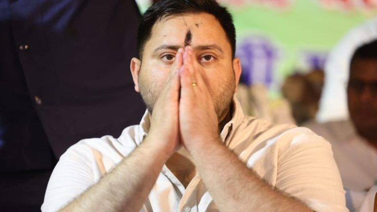 कॉकरोच नहीं थे चंदा बाबू के बेटे, न CM की बेटी की शादी में शो रूम लूटने वाले कॉकरोच थे: मीडिया को दोषी बता जंगलराज को झुठला नहीं सकते तेजस्वी यादव