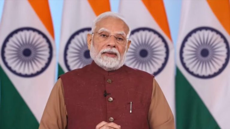 विकसित भारत के निर्माण में बढ़ रही युवाओं की भागीदारी, पीएम मोदी ने 51 हजार बाँटे नियुक्ति पत्र: बोले- नई ‘इम्प्लॉयमेंट लिंक्ड इंसेंटिव स्कीम बिना पर्ची, बिना खर्ची वाला’