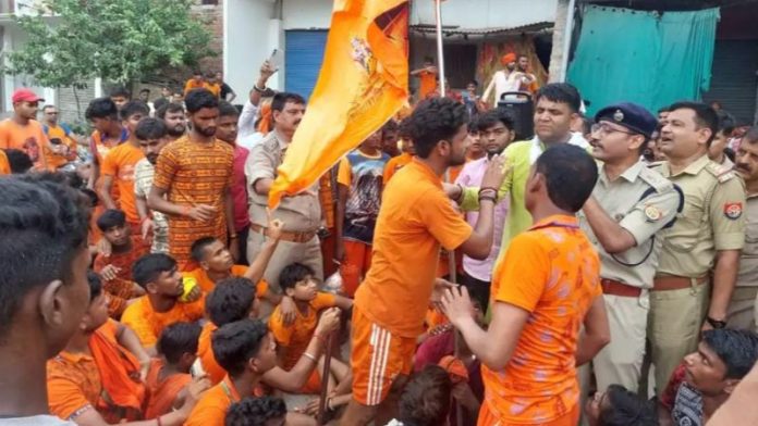 वाराणसी काँवड़िया मारपीट