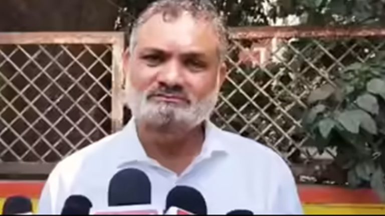 इंदौर का कॉन्ग्रेसी पार्षद कश्मीर से गिरफ्तार, लव जिहाद में हिंदू लड़कियों को फाँसने के लिए देता था लाखों रुपए: बुर्का वाली महिलाओं ने समर्थन में किया प्रदर्शन
