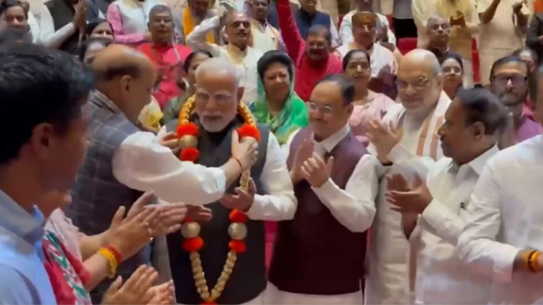 ‘बहुत फजीहत हुई, पछता रहा होगा’: NDA संसदीय दल की बैठक में PM मोदी ने विपक्ष को घेरा, कहा- राहुल गाँधी का बचपना जाता नहीं